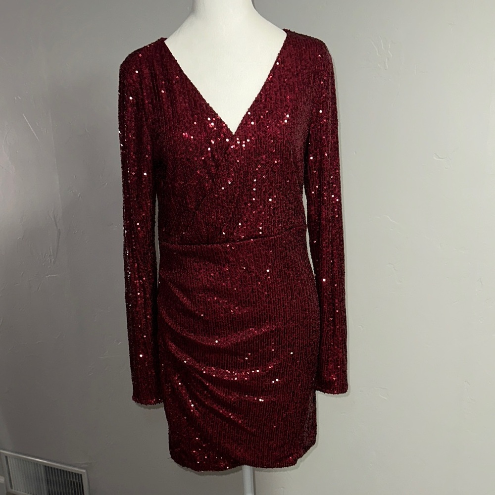 Glamorous Burgundy Sequin Long Sleeve Dress